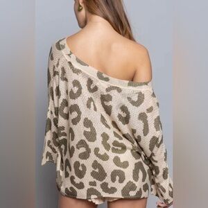 Oversized Leopard Sweater Womens Small Maximalism Lightweight Fall Animal Print